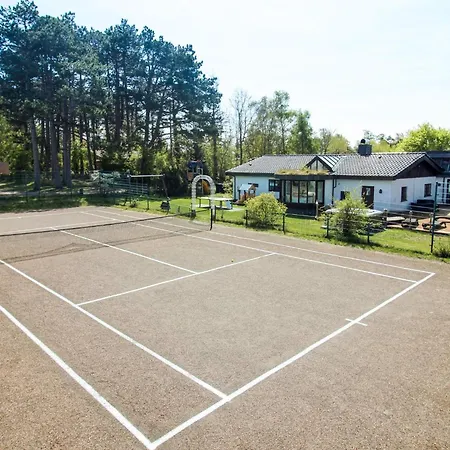 4 Star Holiday Home In Vaeggerlose *