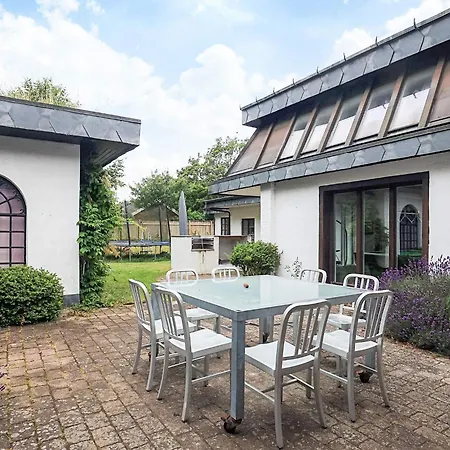 16 Person In Vaeggerlose * Bøtø By